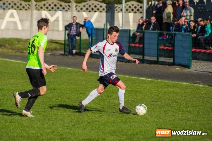 Zdjęcie w galerii na portalu naszwodzislaw.com: Spektakl jednego aktora w Tworkowie wiadomości z regionu