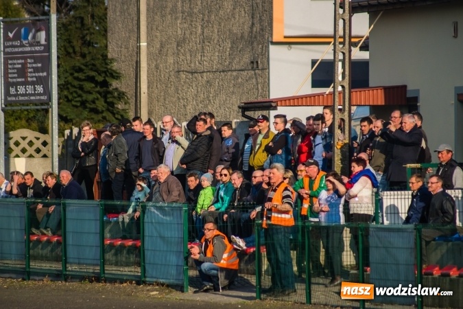 Zdjęcie w galerii na portalu naszwodzislaw.com: Spektakl jednego aktora w Tworkowie wiadomości z regionu