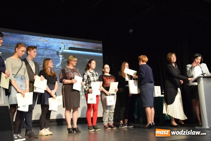 Zdjęcie w galerii na portalu naszwodzislaw.com: Z lekturami za pan brat. WYNIKI wiadomości z regionu