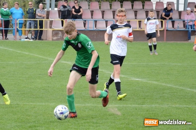 Zdjęcie w galerii na portalu naszwodzislaw.com: Rogów przegrywa. Trampkarze z Moszczenicy lepsi! ZDJĘCIA wiadomości z regionu