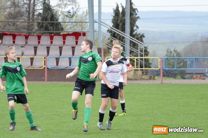 Zdjęcie w galerii na portalu naszwodzislaw.com: Rogów przegrywa. Trampkarze z Moszczenicy lepsi! ZDJĘCIA wiadomości z regionu
