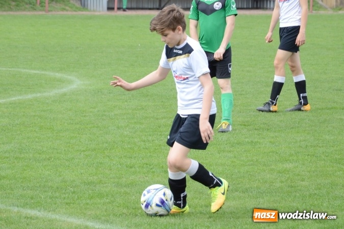 Zdjęcie w galerii na portalu naszwodzislaw.com: Rogów przegrywa. Trampkarze z Moszczenicy lepsi! ZDJĘCIA wiadomości z regionu