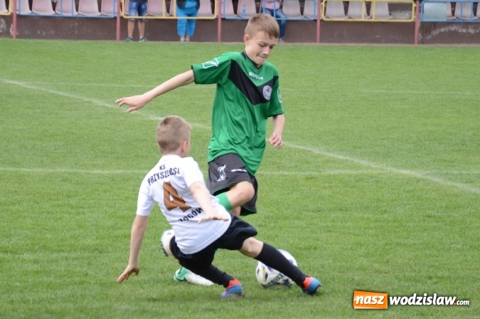 Zdjęcie w galerii na portalu naszwodzislaw.com: Rogów przegrywa. Trampkarze z Moszczenicy lepsi! ZDJĘCIA wiadomości z regionu