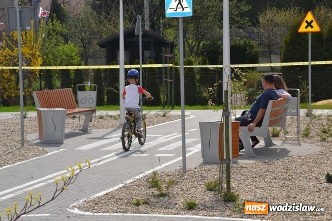 Zdjęcie w galerii na portalu naszwodzislaw.com: Miasteczko Ruchu Drogowego w Radlinie już oficjalnie otwarte! FOTORELACJA  wiadomości z regionu