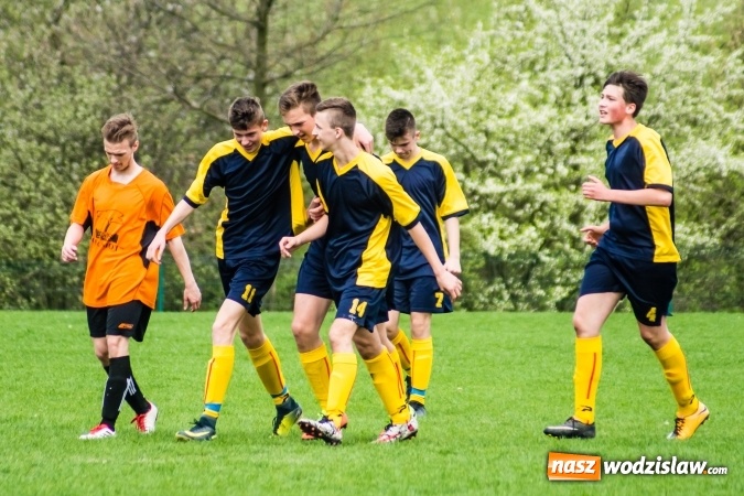 Zdjęcie w galerii na portalu naszwodzislaw.com: Juniorzy Syryni bezlitośni dla Brzezia wiadomości z regionu