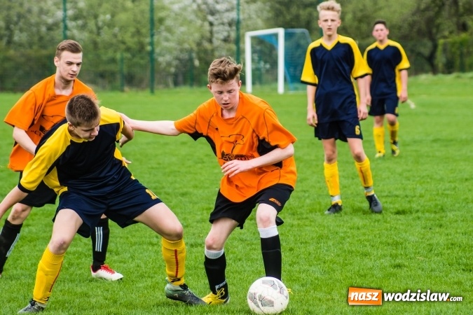 Zdjęcie w galerii na portalu naszwodzislaw.com: Juniorzy Syryni bezlitośni dla Brzezia wiadomości z regionu