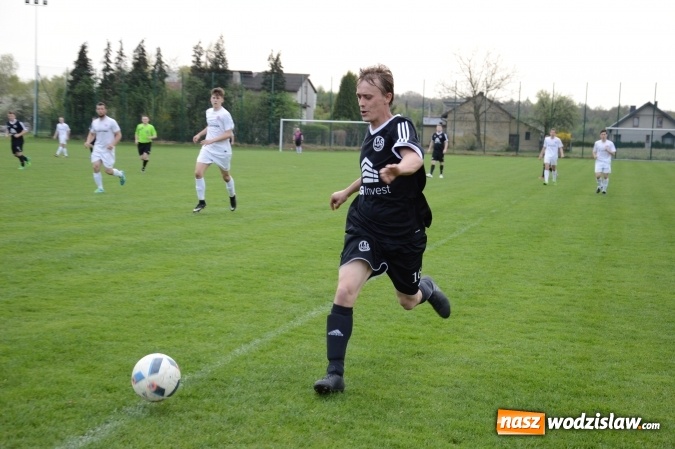 Zdjęcie w galerii na portalu naszwodzislaw.com: Czyżowicka B klasa pokonana przez Markowice  wiadomości z regionu