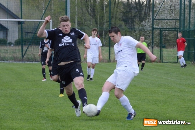Zdjęcie w galerii na portalu naszwodzislaw.com: Czyżowicka B klasa pokonana przez Markowice  wiadomości z regionu