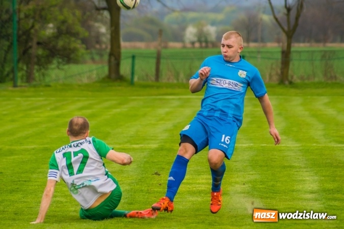 Zdjęcie w galerii na portalu naszwodzislaw.com: A klasa: Hit kolejki nie zawiódł. Kornowac zremisował z Gorzycami wiadomości z regionu