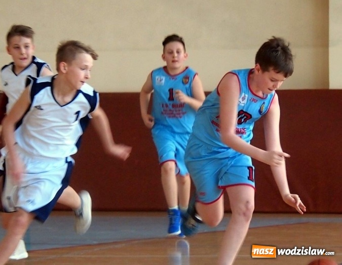 Zdjęcie w galerii na portalu naszwodzislaw.com: Koszykarze MKS wygrywają na wyjeździe wiadomości z regionu