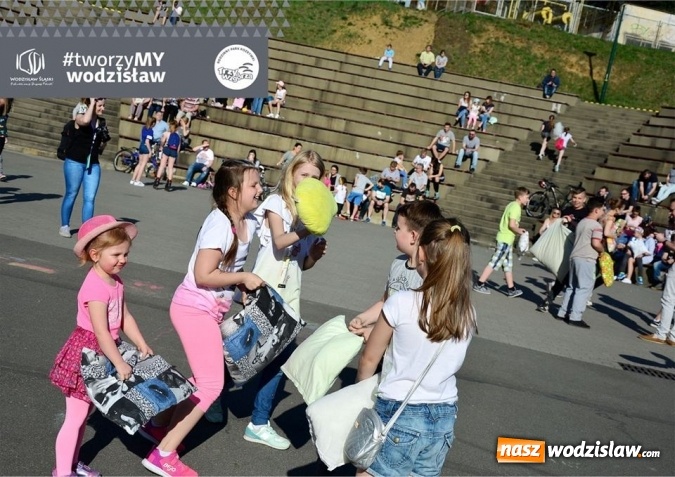 Zdjęcie w galerii na portalu naszwodzislaw.com: Wodzisławska Bitwa na Poduszki. FOTORELACJA  wiadomości z regionu
