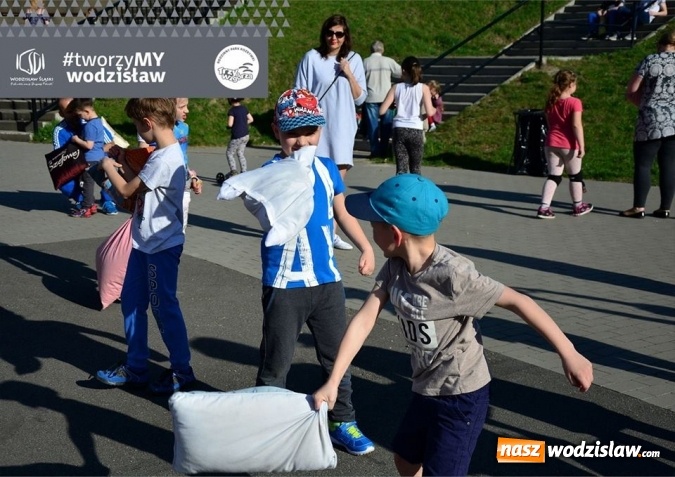 Zdjęcie w galerii na portalu naszwodzislaw.com: Wodzisławska Bitwa na Poduszki. FOTORELACJA  wiadomości z regionu