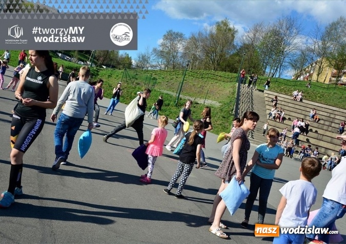 Zdjęcie w galerii na portalu naszwodzislaw.com: Wodzisławska Bitwa na Poduszki. FOTORELACJA  wiadomości z regionu
