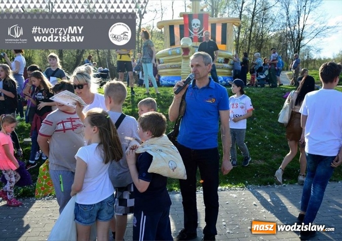 Zdjęcie w galerii na portalu naszwodzislaw.com: Wodzisławska Bitwa na Poduszki. FOTORELACJA  wiadomości z regionu