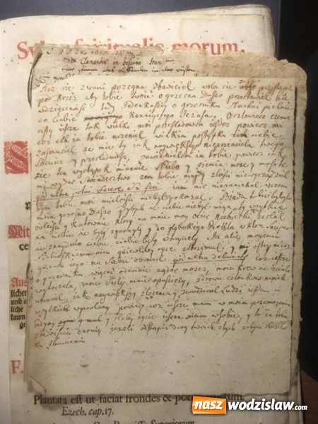 Zdjęcie w galerii na portalu naszwodzislaw.com: Wodzisławskie Muzeum wzbogaciło się o stary księgozbiór. Pozyskano aż 18 ksiąg wiadomości z regionu