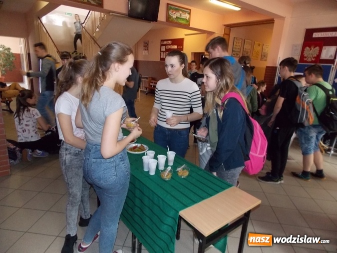 Zdjęcie w galerii na portalu naszwodzislaw.com: Trzymaj formę - Ogólnopolski Program Edukacyjny w Gogołowej wiadomości z regionu