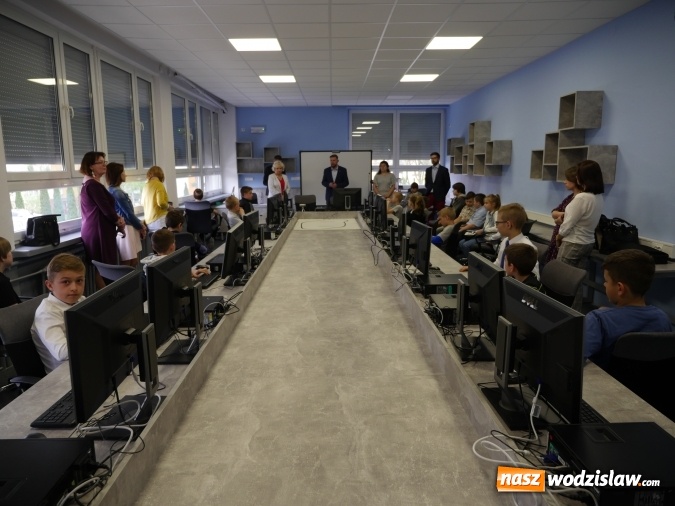 Zdjęcie w galerii na portalu naszwodzislaw.com: Rozstrzygnięto II miejski Konkurs Programowania wiadomości z regionu