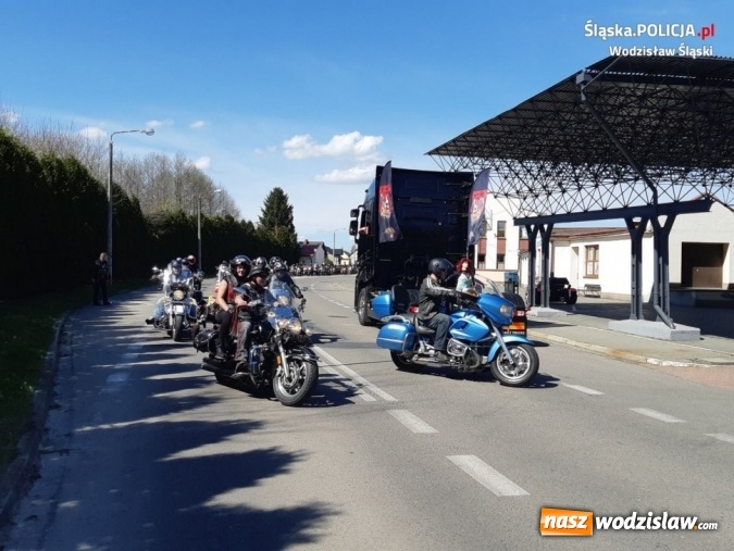 Zdjęcie w galerii na portalu naszwodzislaw.com: Nie bądź następny. Policjanci o bezpieczeństwie z motocyklistami wiadomości z regionu