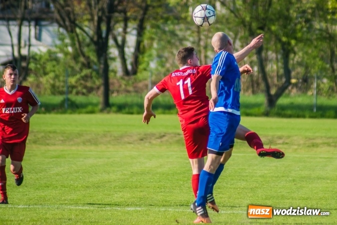 Zdjęcie w galerii na portalu naszwodzislaw.com: Samobój ustawił mecz. Gaszowice z Pucharem Polski na szczeblu Podokręgu wiadomości z regionu