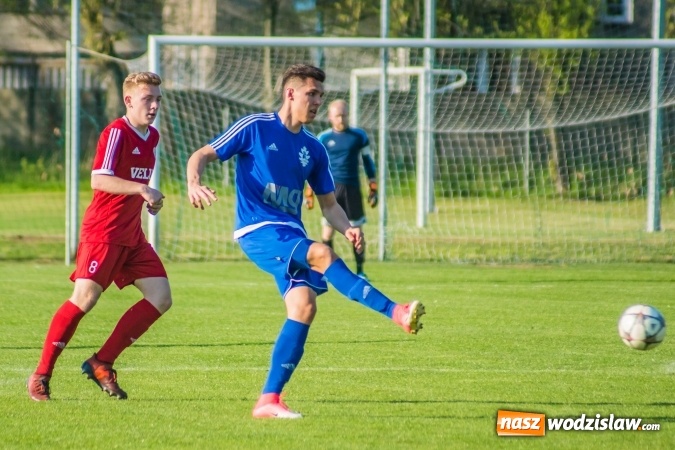 Zdjęcie w galerii na portalu naszwodzislaw.com: Samobój ustawił mecz. Gaszowice z Pucharem Polski na szczeblu Podokręgu wiadomości z regionu