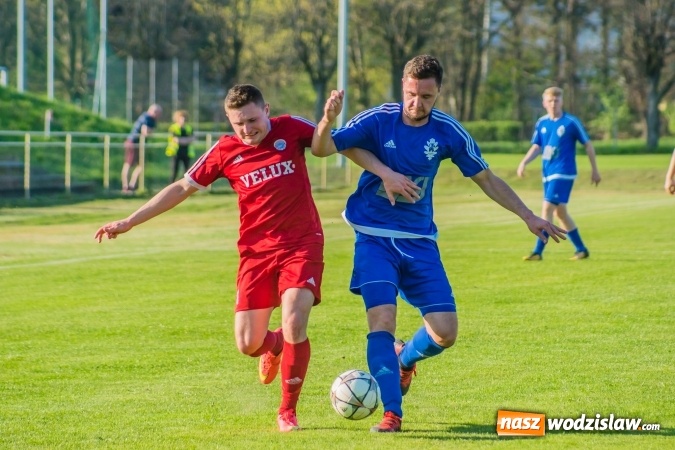 Zdjęcie w galerii na portalu naszwodzislaw.com: Samobój ustawił mecz. Gaszowice z Pucharem Polski na szczeblu Podokręgu wiadomości z regionu