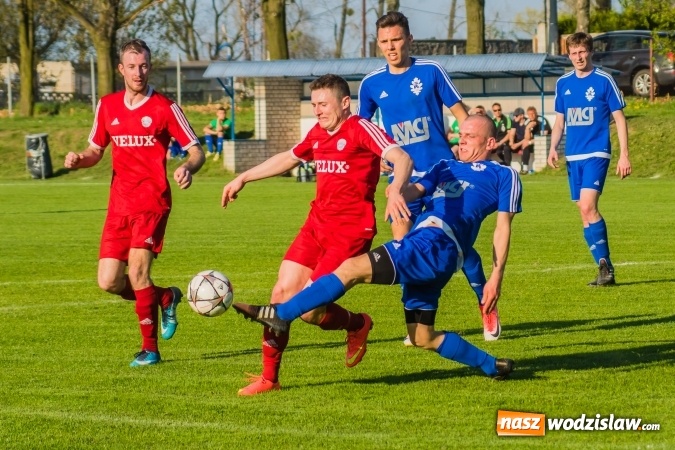 Zdjęcie w galerii na portalu naszwodzislaw.com: Samobój ustawił mecz. Gaszowice z Pucharem Polski na szczeblu Podokręgu wiadomości z regionu
