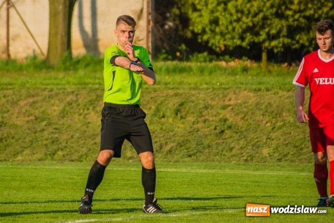 Zdjęcie w galerii na portalu naszwodzislaw.com: Samobój ustawił mecz. Gaszowice z Pucharem Polski na szczeblu Podokręgu wiadomości z regionu