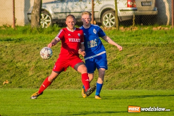 Zdjęcie w galerii na portalu naszwodzislaw.com: Samobój ustawił mecz. Gaszowice z Pucharem Polski na szczeblu Podokręgu wiadomości z regionu