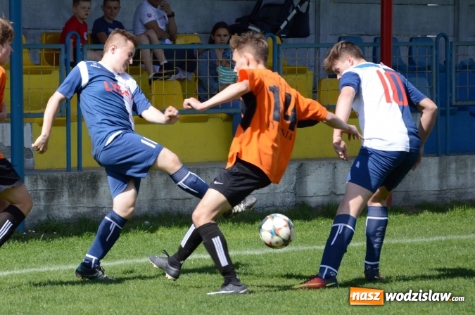 Zdjęcie w galerii na portalu naszwodzislaw.com: Juniorzy Lysek górą nad Syrynią wiadomości z regionu