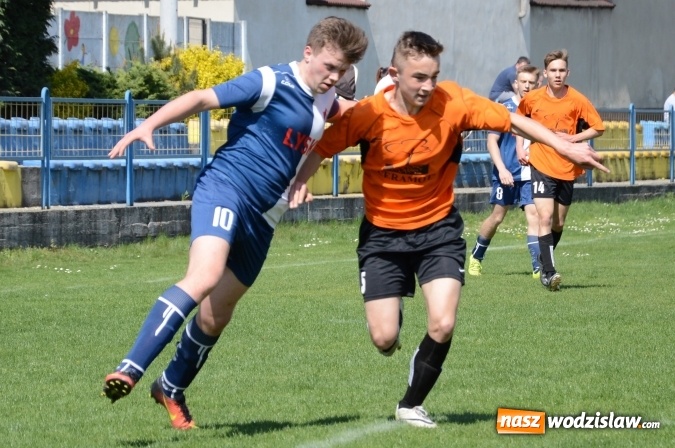 Zdjęcie w galerii na portalu naszwodzislaw.com: Juniorzy Lysek górą nad Syrynią wiadomości z regionu