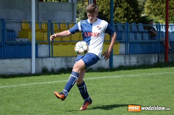 Zdjęcie w galerii na portalu naszwodzislaw.com: Juniorzy Lysek górą nad Syrynią wiadomości z regionu