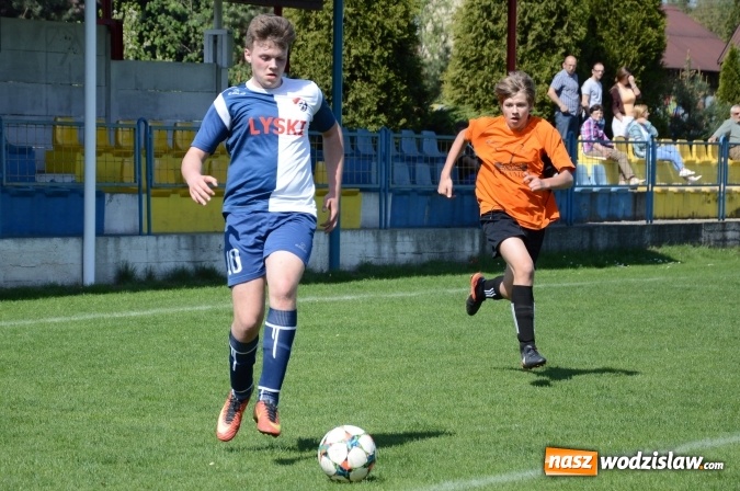 Zdjęcie w galerii na portalu naszwodzislaw.com: Juniorzy Lysek górą nad Syrynią wiadomości z regionu