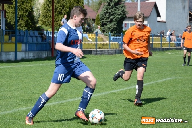 Zdjęcie w galerii na portalu naszwodzislaw.com: Juniorzy Lysek górą nad Syrynią wiadomości z regionu