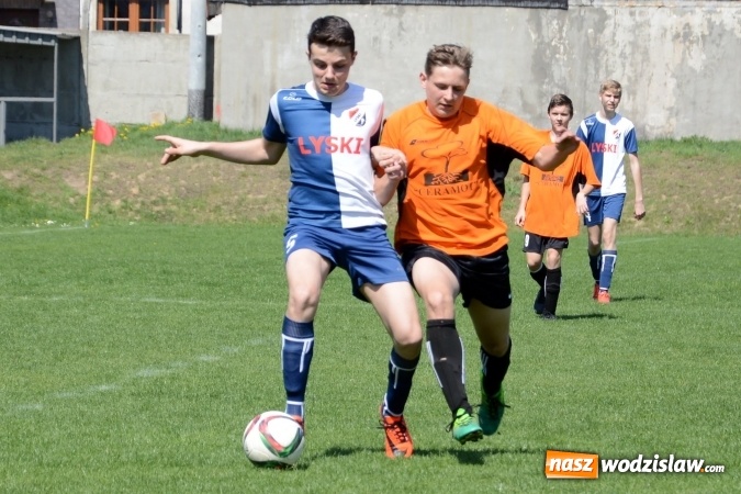 Zdjęcie w galerii na portalu naszwodzislaw.com: Juniorzy Lysek górą nad Syrynią wiadomości z regionu