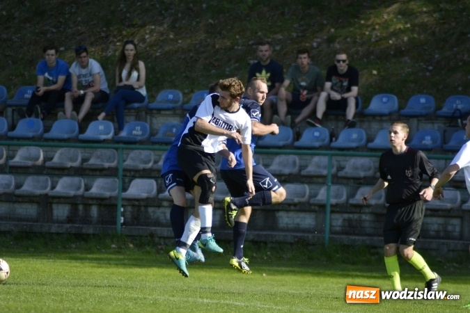 Zdjęcie w galerii na portalu naszwodzislaw.com: Strzelanina przy Młodzieżowej! Pstrążna górą wiadomości z regionu