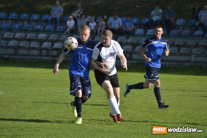 Zdjęcie w galerii na portalu naszwodzislaw.com: Strzelanina przy Młodzieżowej! Pstrążna górą wiadomości z regionu