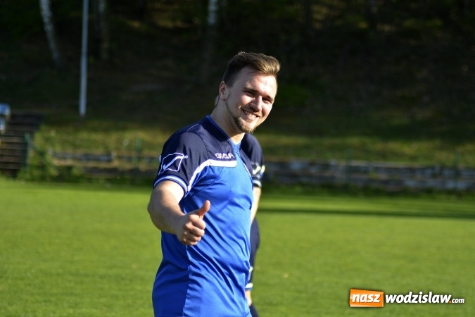 Zdjęcie w galerii na portalu naszwodzislaw.com: Strzelanina przy Młodzieżowej! Pstrążna górą wiadomości z regionu