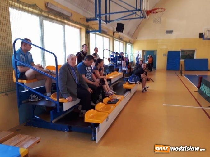 Zdjęcie w galerii na portalu naszwodzislaw.com: Klub TKKF Relaks meczem uczcił 40-lecie  wiadomości z regionu