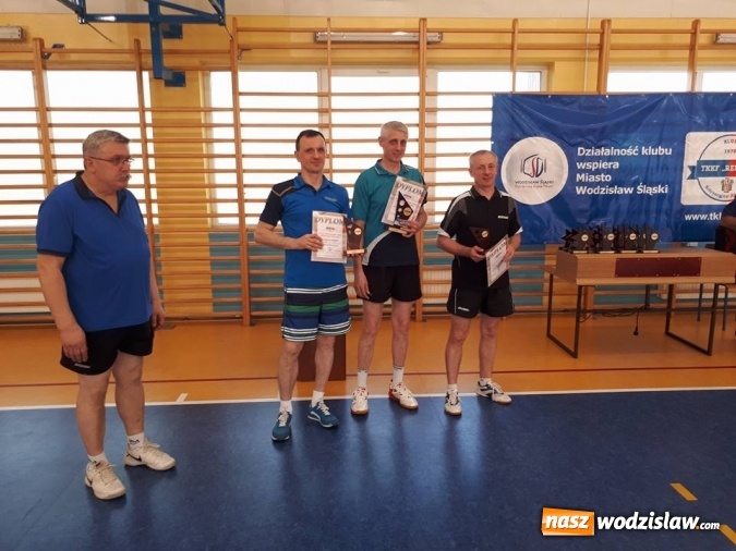 Zdjęcie w galerii na portalu naszwodzislaw.com: Klub TKKF Relaks meczem uczcił 40-lecie  wiadomości z regionu