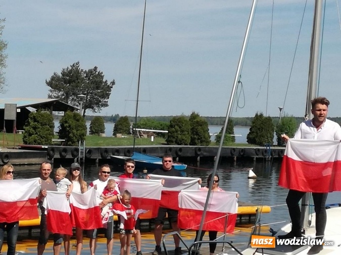 Zdjęcie w galerii na portalu naszwodzislaw.com: Marek Fibic z Pszowa napisał piosenkę na mundial! Zobacz, materiał roboczy z próbnych zdjęć  wiadomości z regionu