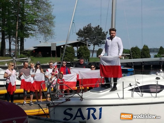 Zdjęcie w galerii na portalu naszwodzislaw.com: Marek Fibic z Pszowa napisał piosenkę na mundial! Zobacz, materiał roboczy z próbnych zdjęć  wiadomości z regionu