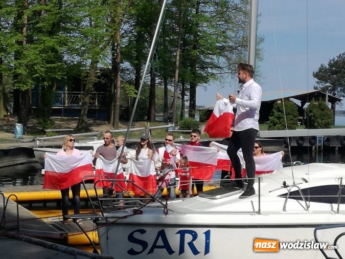 Zdjęcie w galerii na portalu naszwodzislaw.com: Marek Fibic z Pszowa napisał piosenkę na mundial! Zobacz, materiał roboczy z próbnych zdjęć  wiadomości z regionu