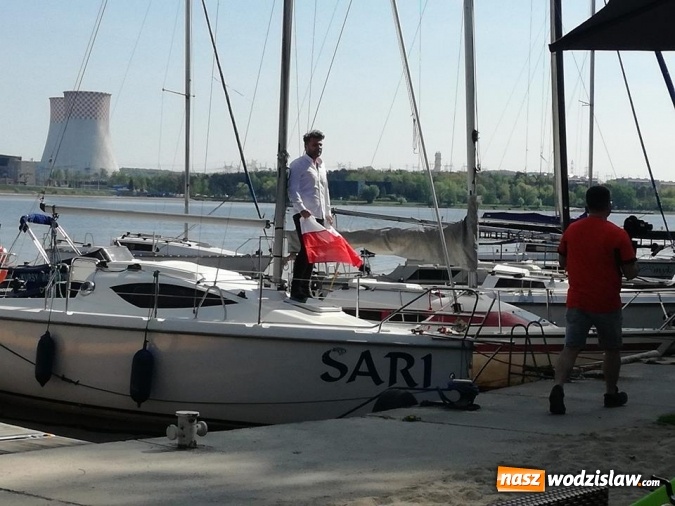 Zdjęcie w galerii na portalu naszwodzislaw.com: Marek Fibic z Pszowa napisał piosenkę na mundial! Zobacz, materiał roboczy z próbnych zdjęć  wiadomości z regionu