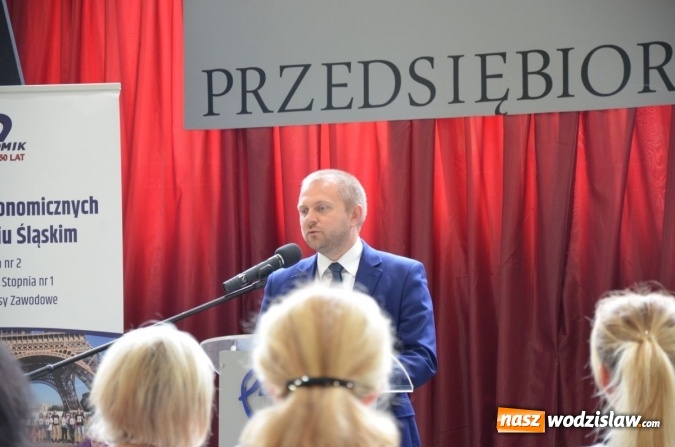 Zdjęcie w galerii na portalu naszwodzislaw.com: V Szkolne Forum Przedsiębiorczości za nami wiadomości z regionu