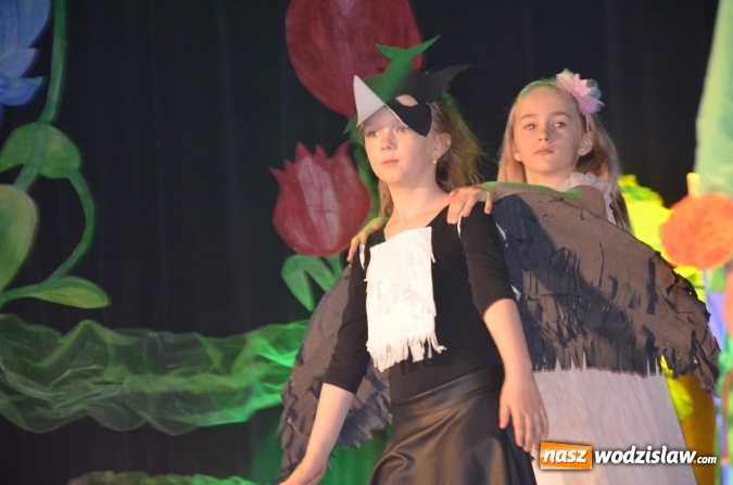 Zdjęcie w galerii na portalu naszwodzislaw.com: 5 tysięcy złotych od prezydenta na 35-lecie przedszkola numer 18  wiadomości z regionu