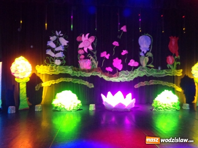 Zdjęcie w galerii na portalu naszwodzislaw.com: 5 tysięcy złotych od prezydenta na 35-lecie przedszkola numer 18  wiadomości z regionu