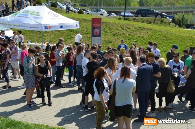 Zdjęcie w galerii na portalu naszwodzislaw.com: Powiat Wodzisławski: Szkoły prezentowały swoją ofertę. ZDJĘCIA wiadomości z regionu