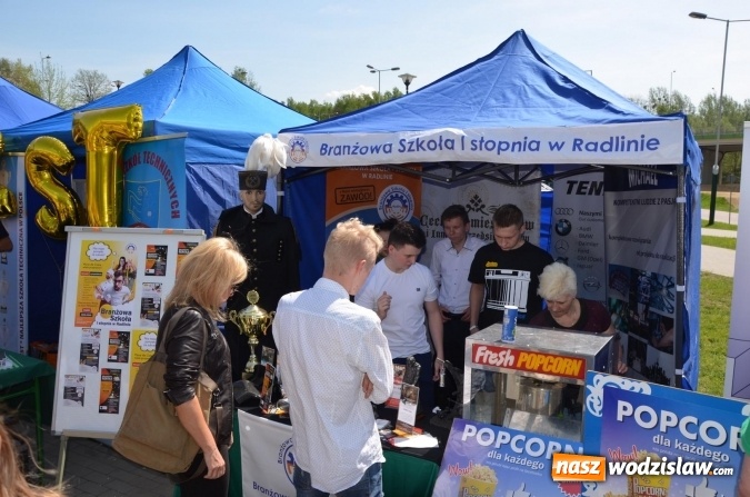 Zdjęcie w galerii na portalu naszwodzislaw.com: Powiat Wodzisławski: Szkoły prezentowały swoją ofertę. ZDJĘCIA wiadomości z regionu