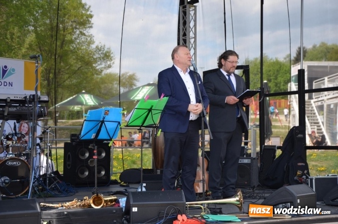 Zdjęcie w galerii na portalu naszwodzislaw.com: Powiat Wodzisławski: Szkoły prezentowały swoją ofertę. ZDJĘCIA wiadomości z regionu