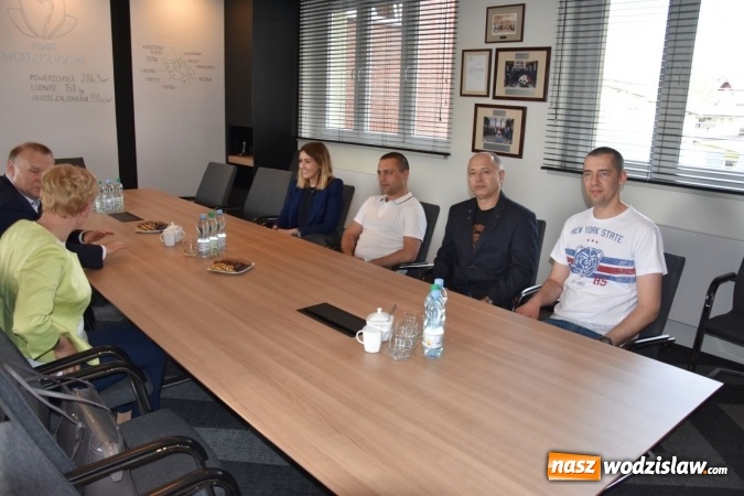Zdjęcie w galerii na portalu naszwodzislaw.com: W Starostwie o współpracy z Unity Line  wiadomości z regionu